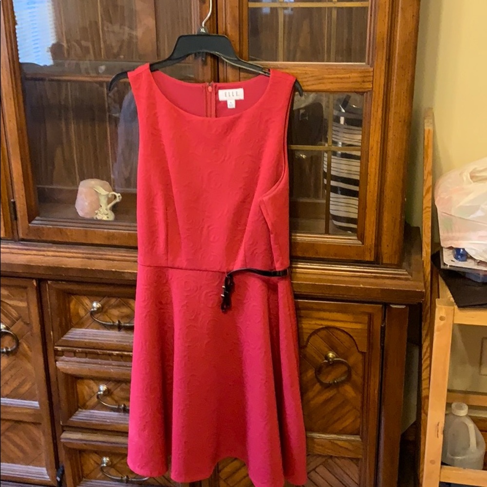 Dress - Picture 3 of 3